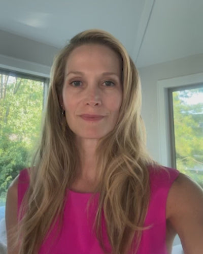 Load video: Ladies’ Raspberry Daytime Gummies